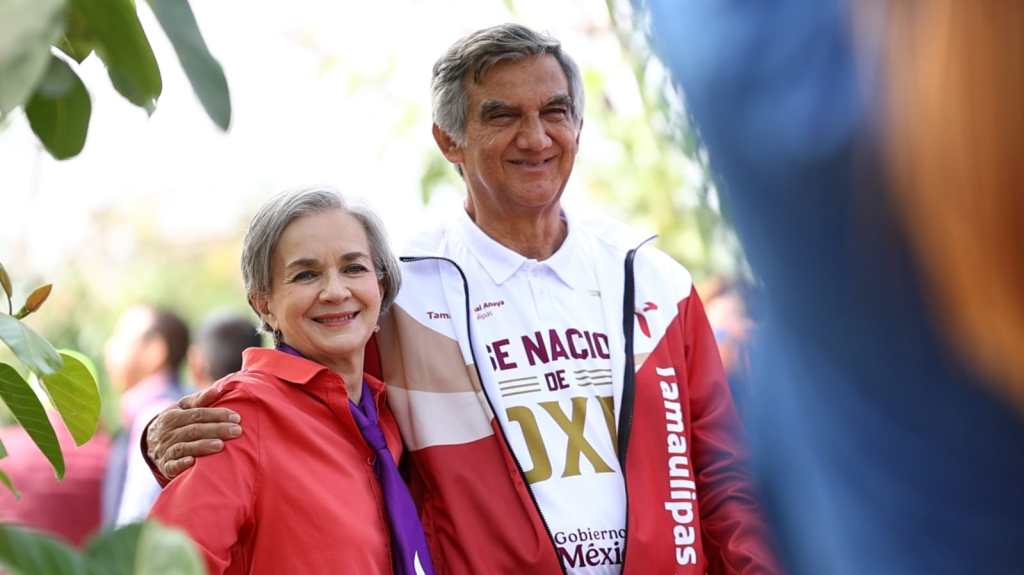 Américo y María de Villarreal conviven con miles de familias en DIFzania